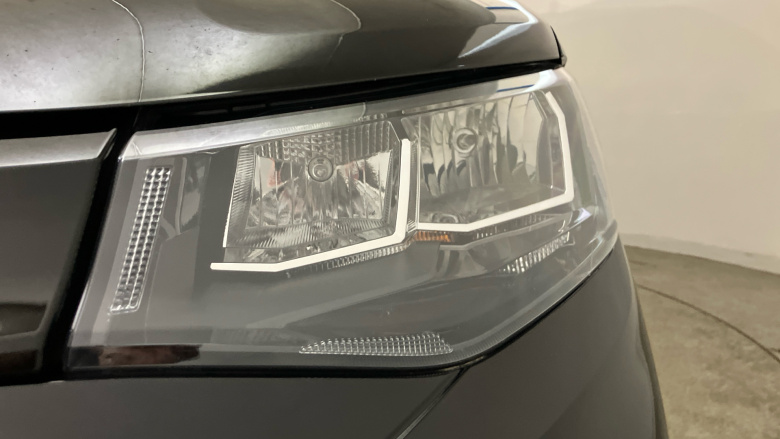 Volkswagen Caddy Cargo C20 Diesel 2.0 TDI 122PS Commerce Pro Van DSG